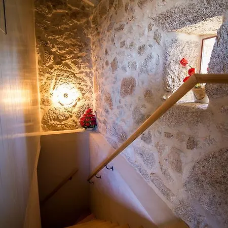 Casas Dos Avos Guest House Vale de Cambra Room photo